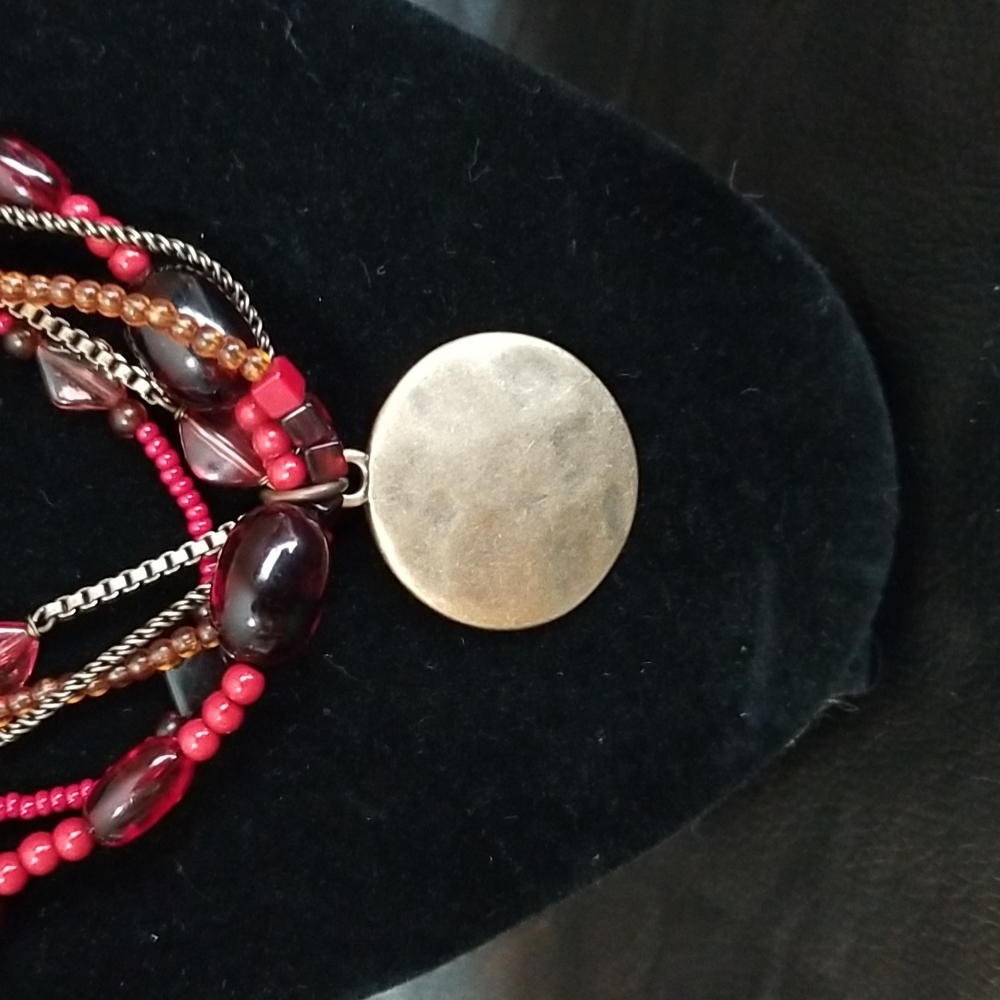 3 for 20. Vintage  red and gold  beaded  necklace. - Picture 2 of 9